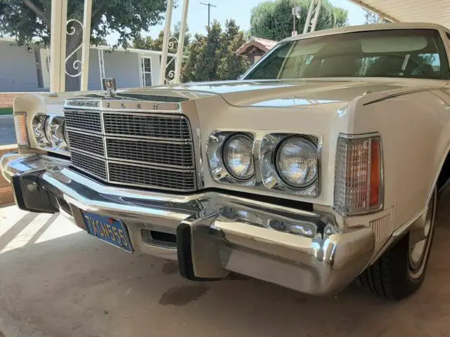 1975 Chrysler New Yorker St Regis brougham