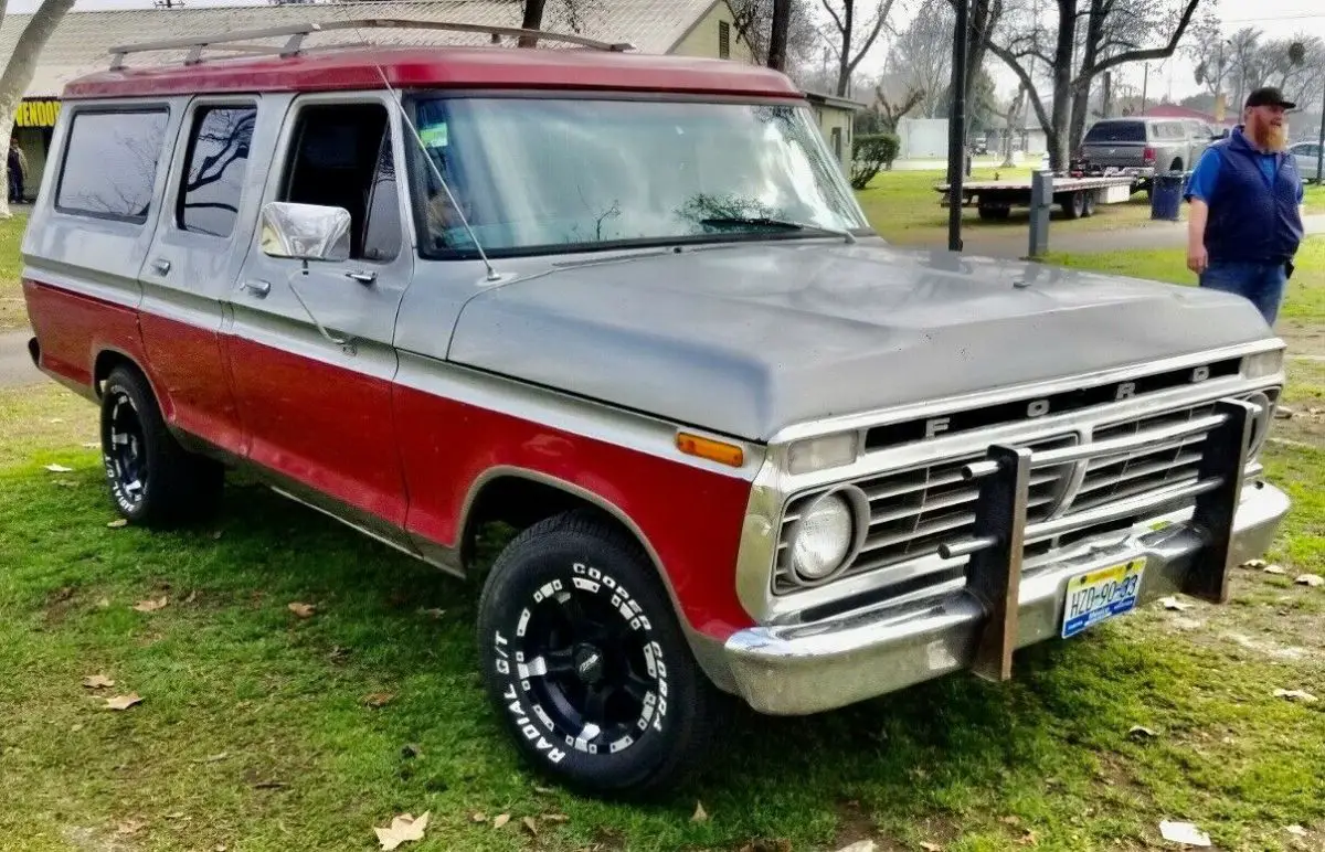 1975 Ford B-100