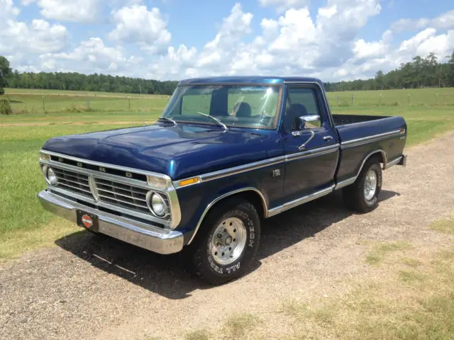 1975 Ford F-100 Ranger Standard Cab Pickup 2-Door