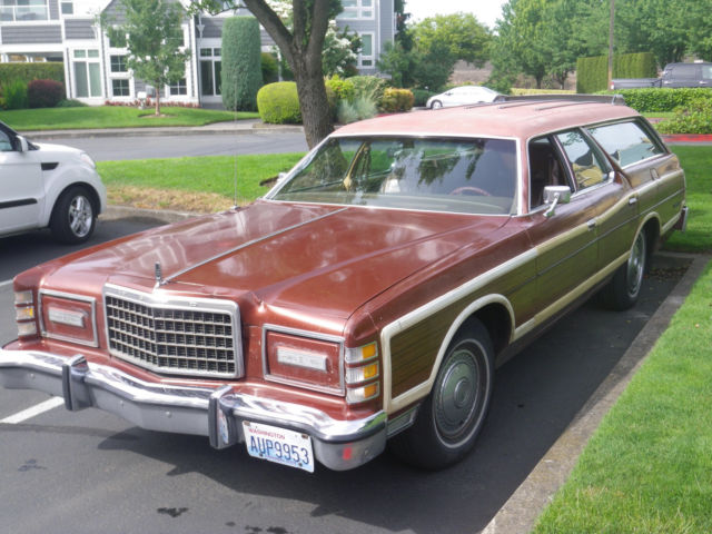 1975 Ford LTD Country Squire Station Wagon