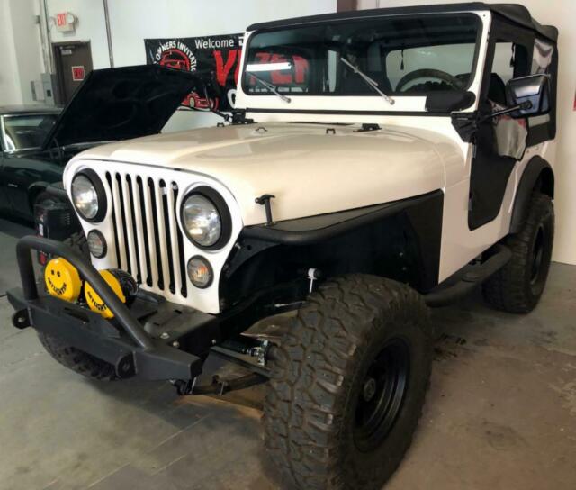 1975 Jeep CJ 5 4.0L High Output Worldwide Shipping!