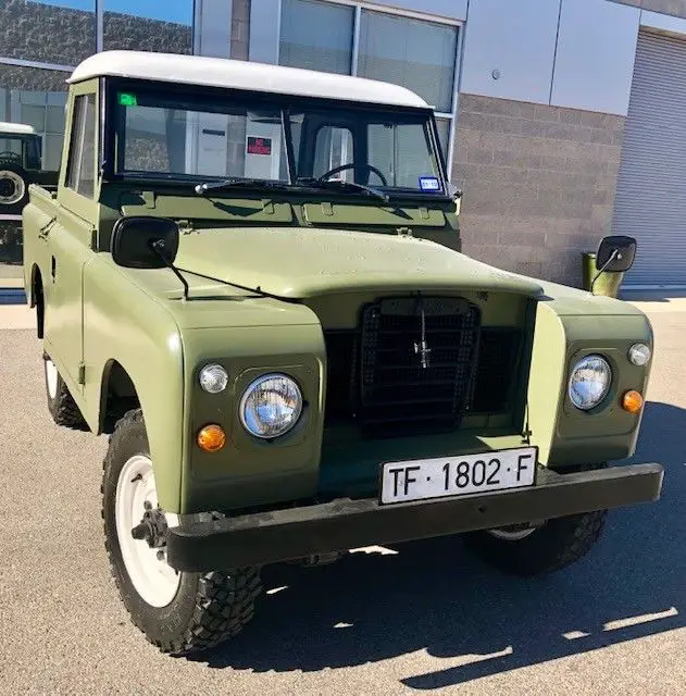 1975 Land Rover Defender