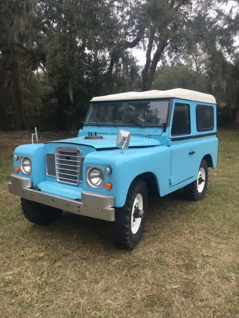 1975 Land Rover Defender