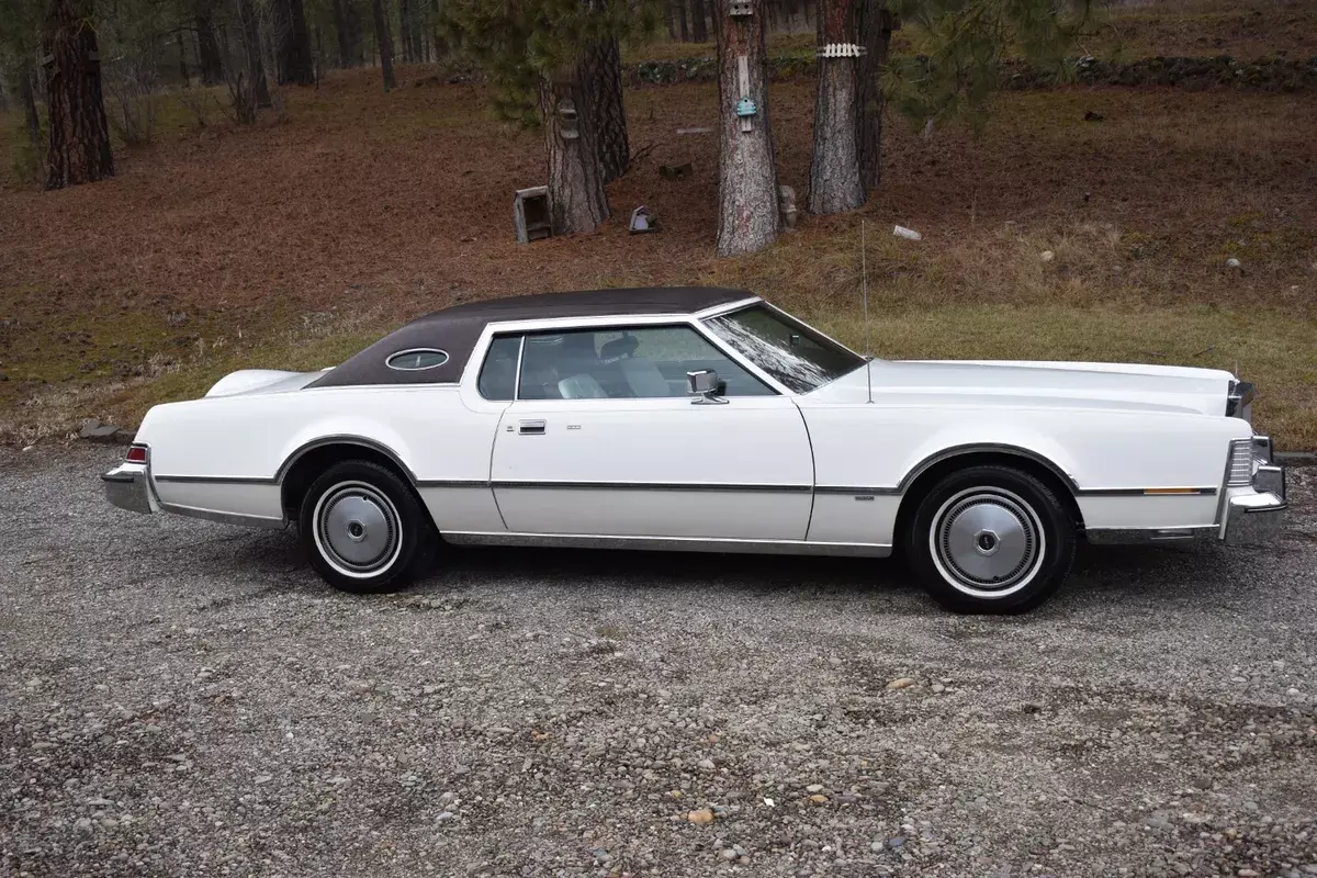 1975 Lincoln Continental