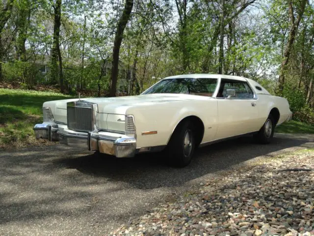 1975 Lincoln Continental mark lV