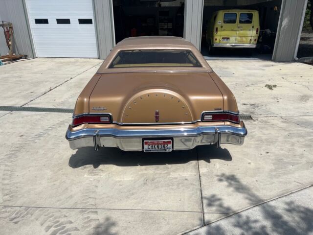 1975 Lincoln Continental Gold Edition