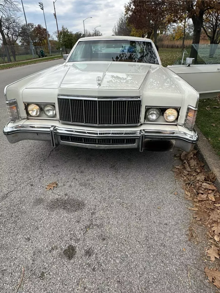 1975 Lincoln Continental Continental Town Coupe