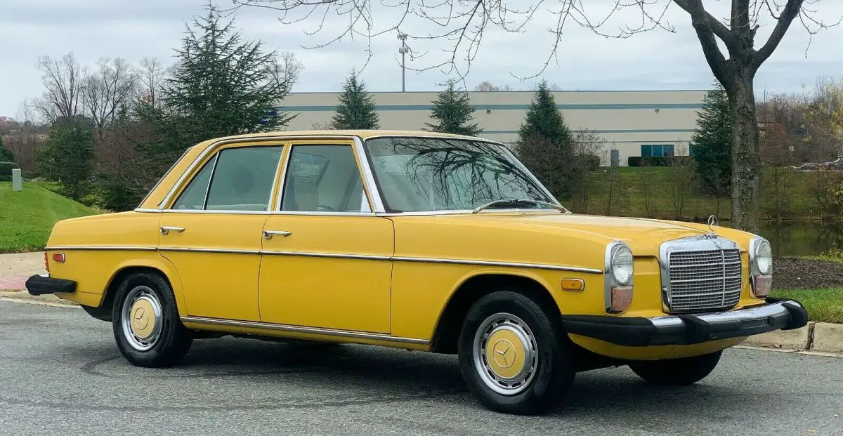 1975 Mercedes-Benz 200-Series No Reserve! "Rare To Find" 240 Diesel 45k Miles