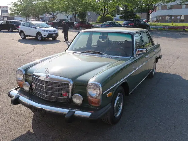 1975 Mercedes-Benz 300-Series