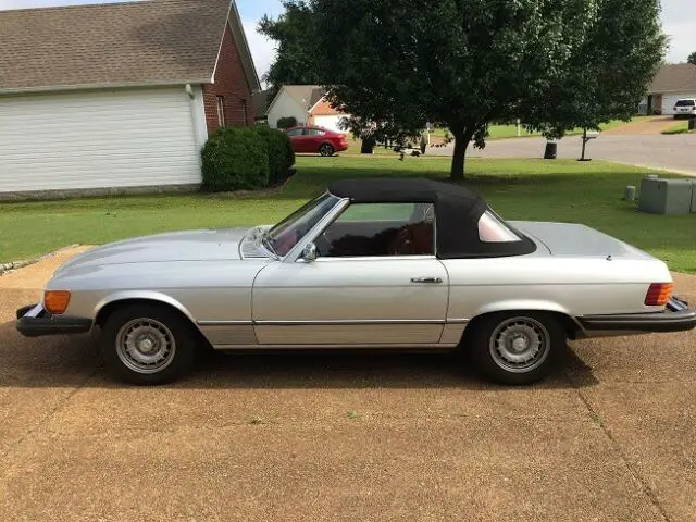 1975 Mercedes-Benz SL-Class Silver, Black, Red