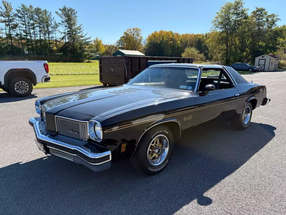 1975 Oldsmobile Cutlass Hurst Olds W-25