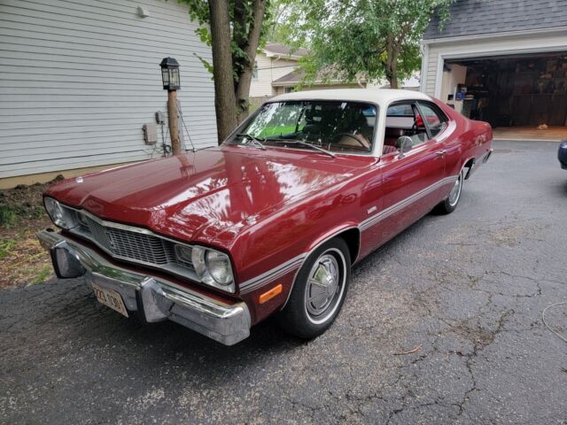 1975 Plymouth Duster 1973 Plymouth Duster