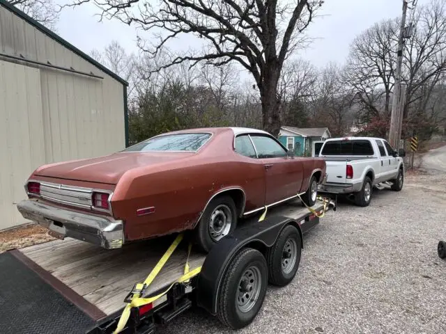 1975 Plymouth Duster base