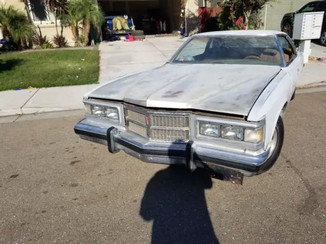 1975 Pontiac Bonneville primor