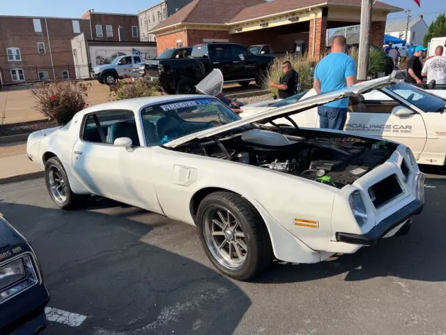 1975 Pontiac Firebird trans am