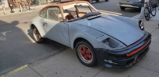 1975 Porsche 911