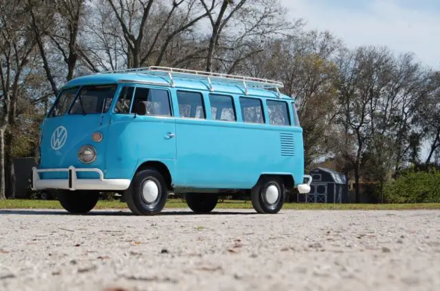 1975 Volkswagen Bus/Vanagon