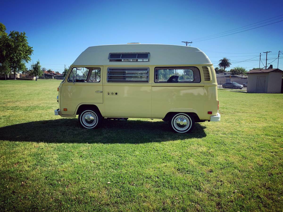 1975 Volkswagen Bus/Vanagon Camper