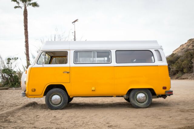 1975 Volkswagen Bus/Vanagon