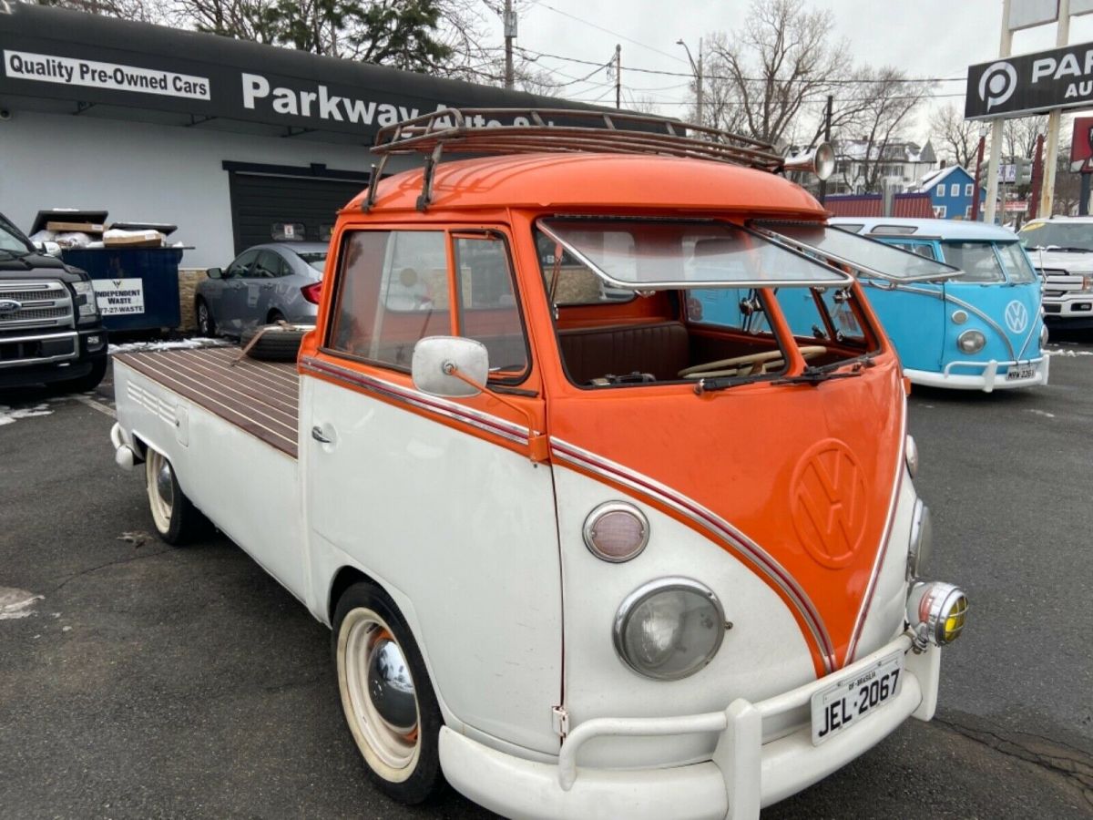 1975 Volkswagen Bus/Vanagon