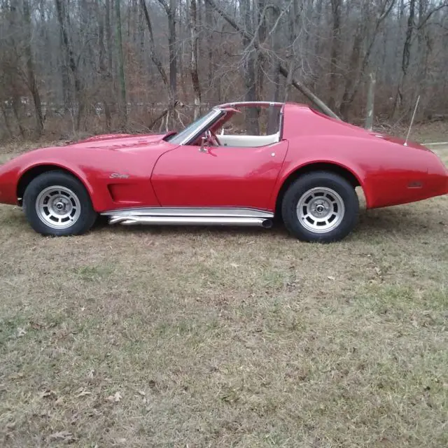 1976 Chevrolet Corvette T-Tops