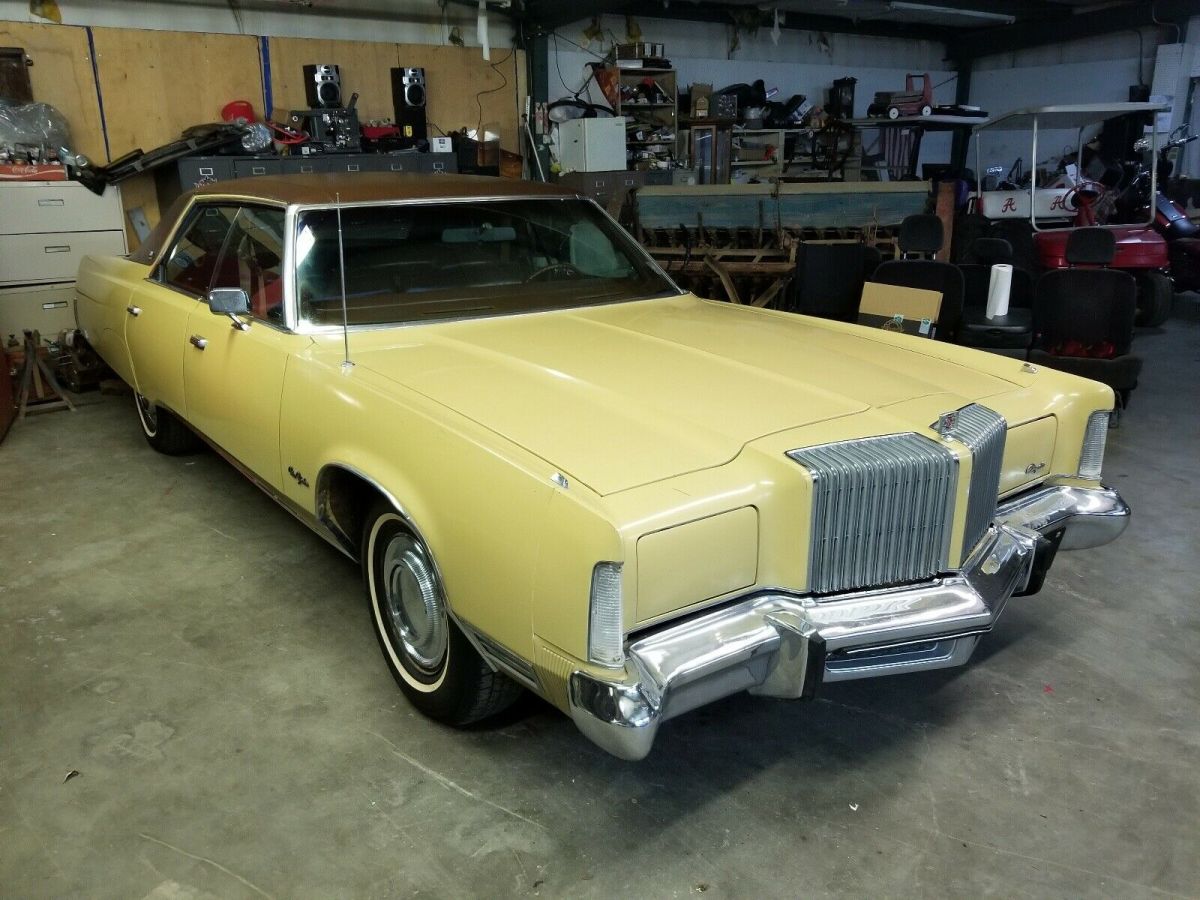 1976 Chrysler New Yorker brougham