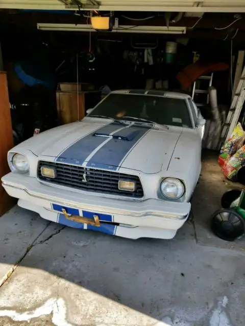 1976 Ford Mustang Cobra II