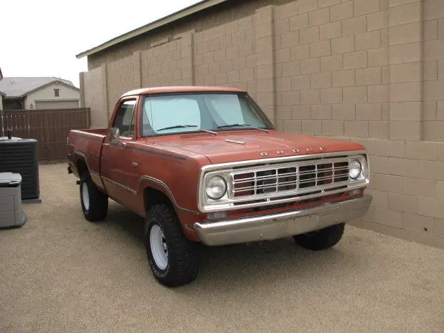 1976 Dodge Power Wagon 4x4 shortbed