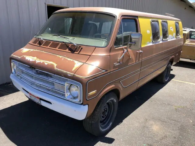 1976 Dodge B200 Van