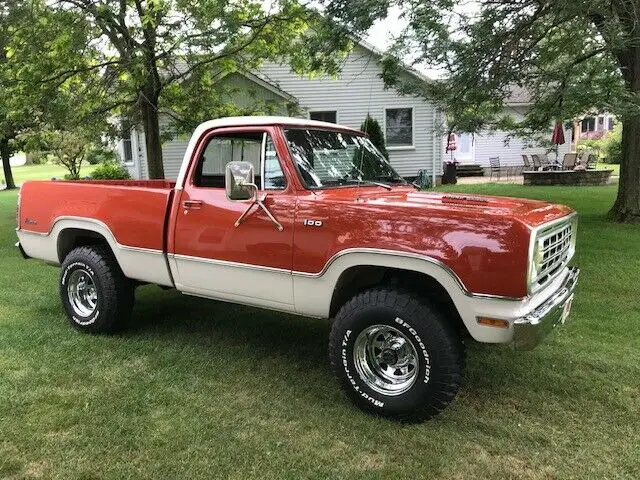 1976 Dodge Power Wagon