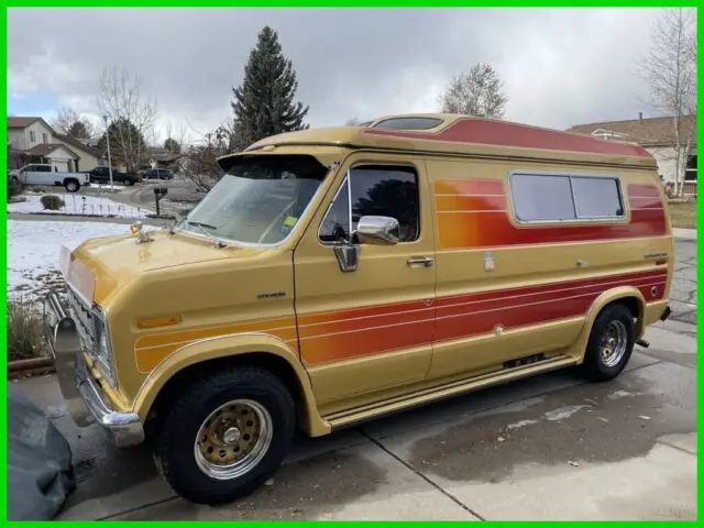 1976 Ford Econoline Club Wagon