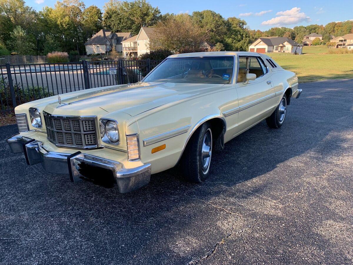 1976 Ford Elite luxury