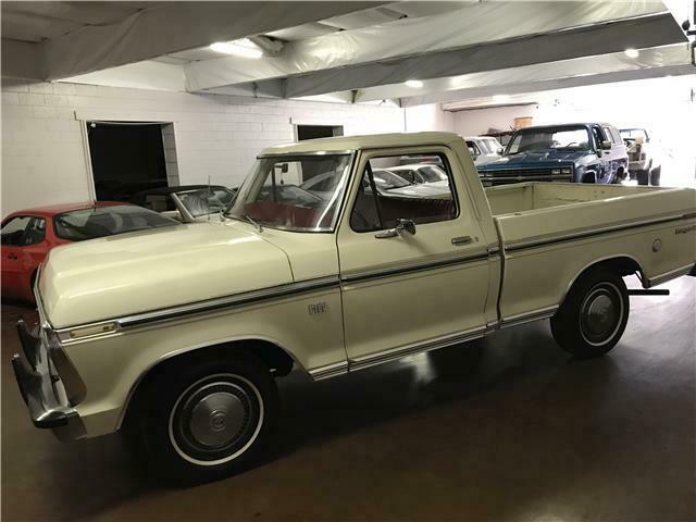 1976 Ford F-100 Shortbed