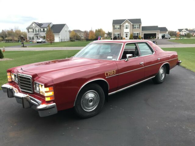 1976 Ford LTD Base Fleet