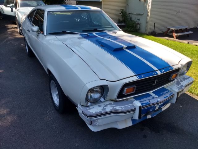 1976 Ford Mustang COBRA II