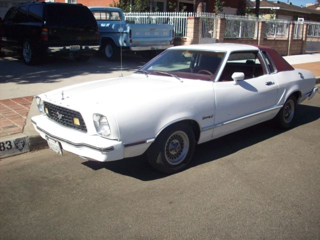 1976 Ford Mustang Ghia