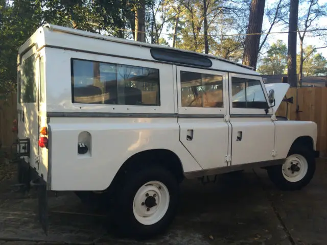 1976 Land Rover 109 Series Diesel 4 Cyl