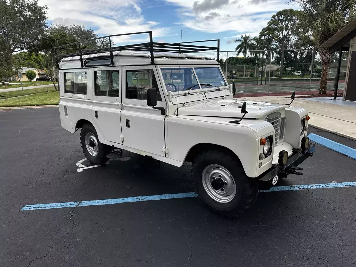 1976 Land Rover 109