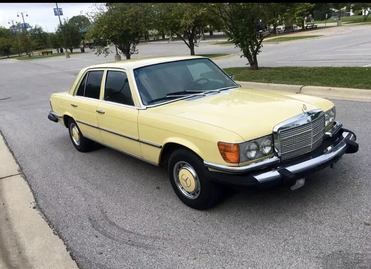 1976 Mercedes-Benz 450 SE