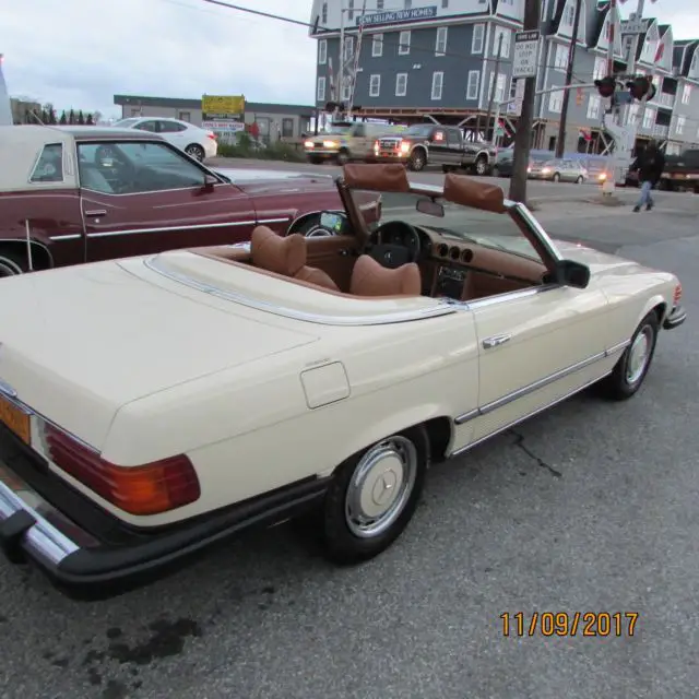 1976 Mercedes-Benz 400-Series Convertible