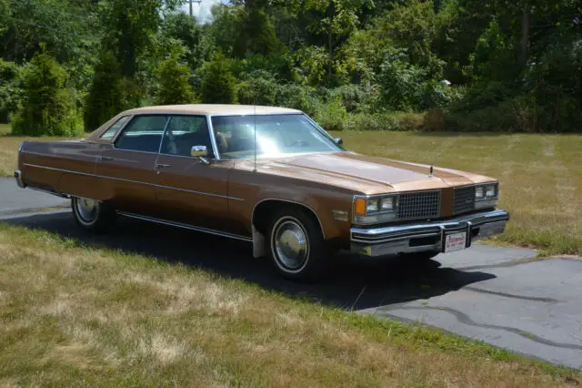 1976 Oldsmobile Ninety-Eight Regency