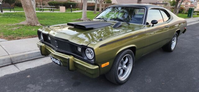 1976 Plymouth Duster