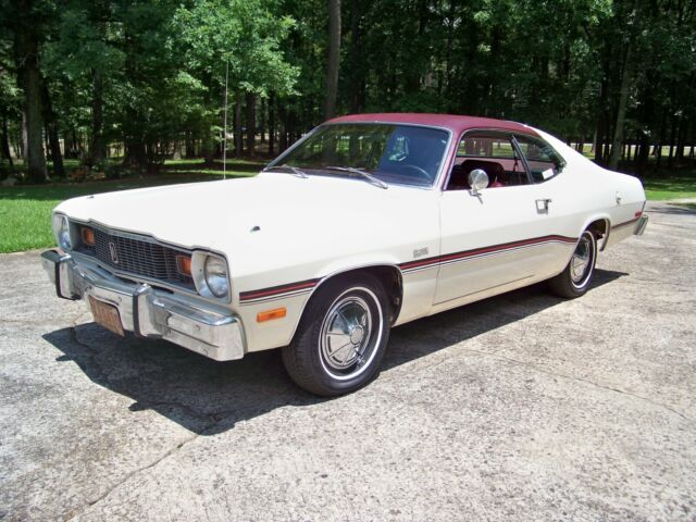 1976 Plymouth Duster "Silver Duster" Package