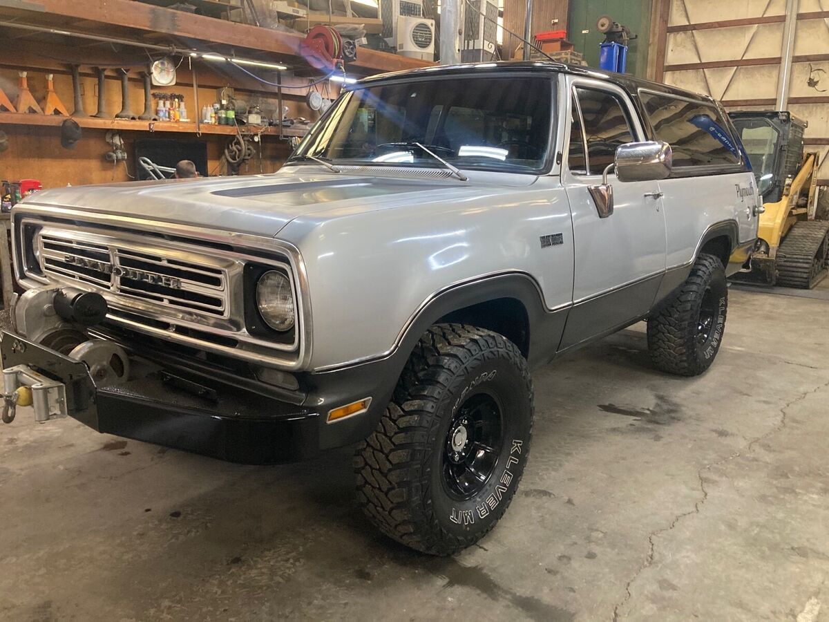 1976 Plymouth Duster