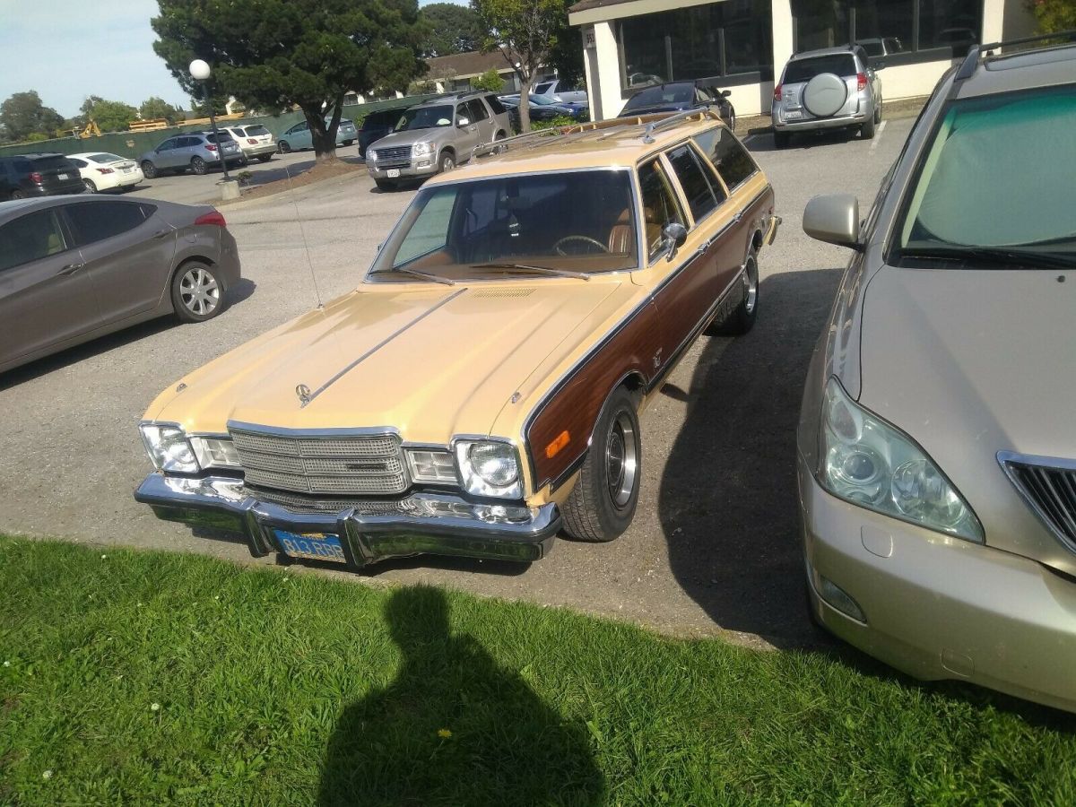 1976 Plymouth Volare Premier