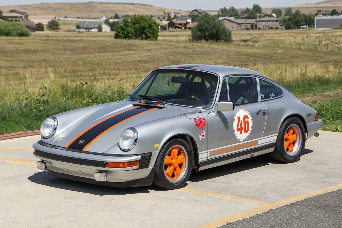 1976 Porsche 911 Outlaw