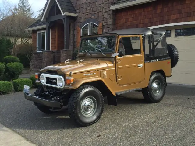 1976 Toyota Land Cruiser LOW MILES ALL ORIGINAL UNCUT RUST FREE FJ40