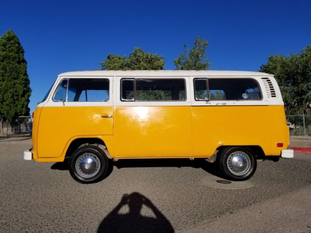 1976 Volkswagen Bus/Vanagon