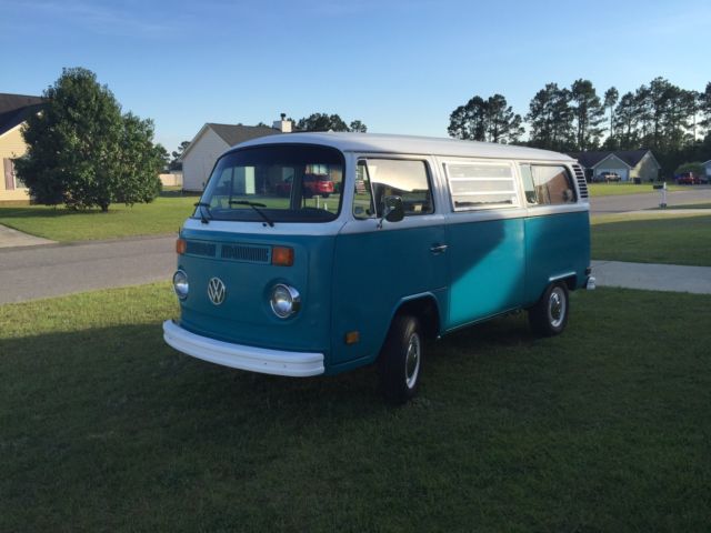 1976 Volkswagen Bus/Vanagon