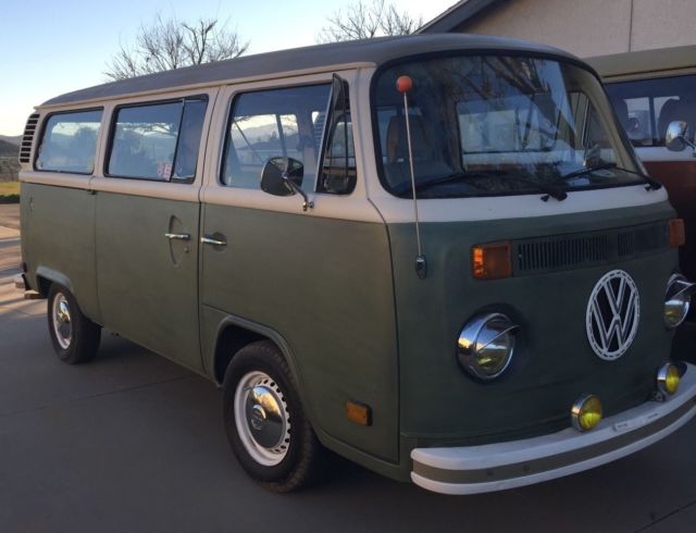 1976 Volkswagen Bus/Vanagon